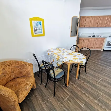 Apartment Napospart 28